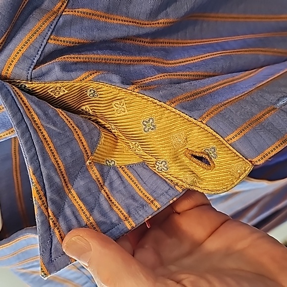 Pristine Robert Graham shirt, 16.5 L - Picture 6 of 7